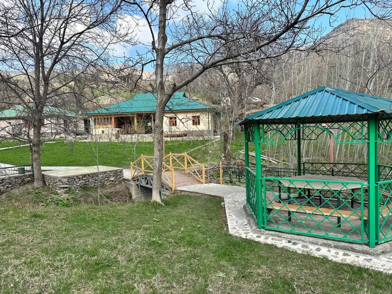 Hayat Guesthouse Nuratau Mountain Yukary-Ukhum Kültér fotó