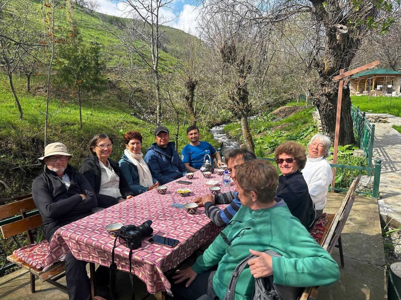 Hayat Guesthouse Nuratau Mountain Yukary-Ukhum Kültér fotó